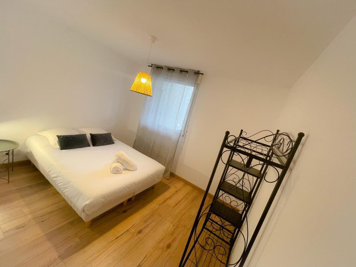 Appartement 2 Chambres Le Descartes Calais Dış mekan fotoğraf